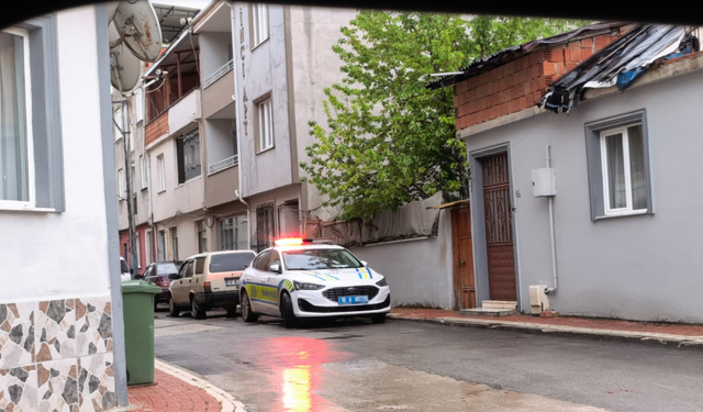 İnegöl'de kadın balkondan düştü