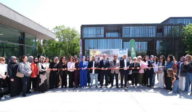 Bursa İnegöl'de kursiyerlerin eserleri görücüye çıktı