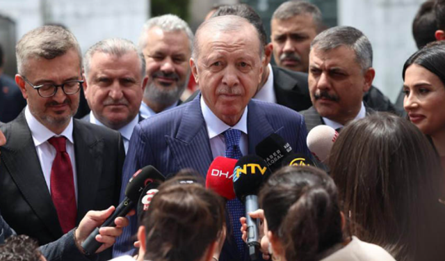 Cumhurbaşkanı Erdoğan'dan tarihi günde tarihi mesajlar!