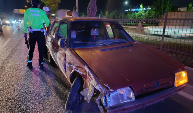 Bursa İnegöl'de feci kaza: 3 araç birbirine girdi