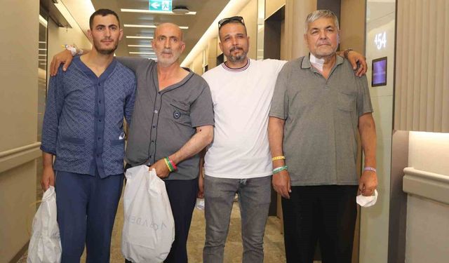 Biri damadının, diğeri oğlunun bağışıyla hayata tutundu
