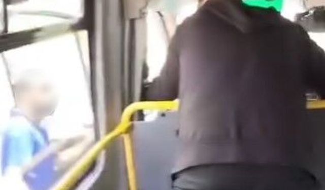 Bursa Yıldırım'da  5 TL'lik eksik ödeme yüzünden minibüs karıştı