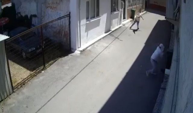Bursa Osmangazi'de kurşunların havada uçuştuğu kavga kameraya yansıdı