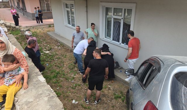 Bursa Orhangazi'de otomobil apartman bahçesine uçtu!