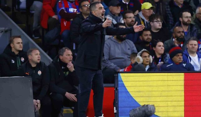 Arda Turan, Ukrayna'da yılın teknik direktörü seçildi
