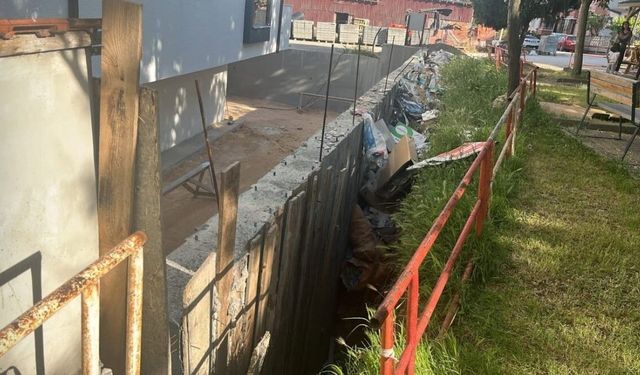 Çocuk parkındaki muhtemel tehlike vatandaşları tedirgin ediyor
