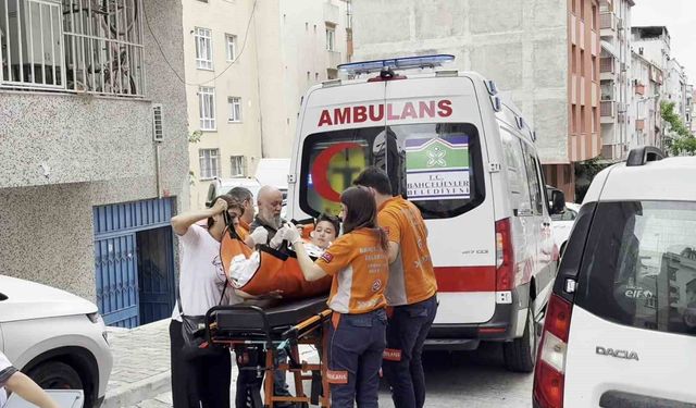 Okula gitmekte zorlanınca sınava gireceği okula ambulans ile götürüldü