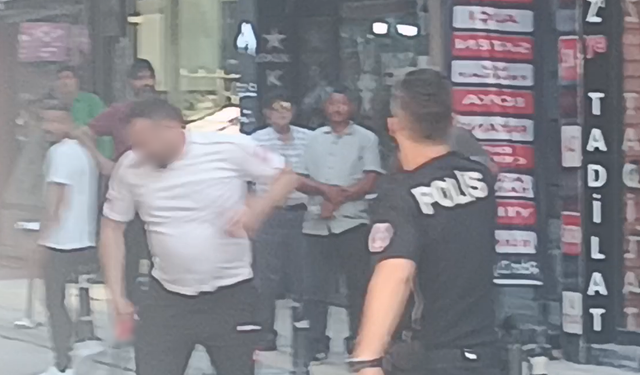Yalova'da bıçaklı satırlı kavga: 2 yaralı