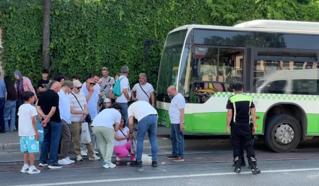 Bursa'da anne ve bebeğine otobüs çarptı: 2 yaralı