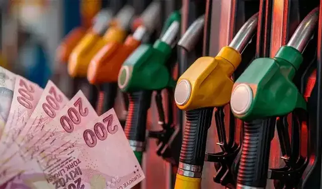 Petrol fiyatları düştü, akaryakıta dev indirim geliyor!