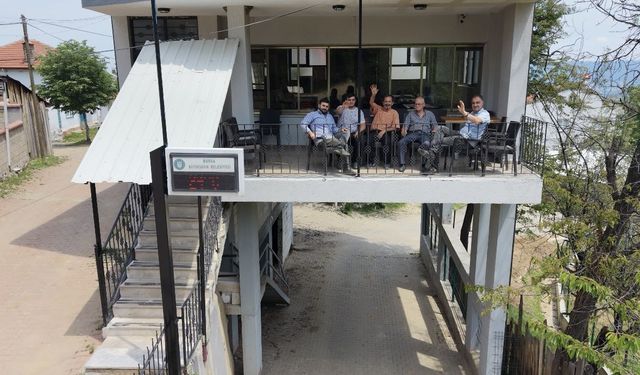 Türkiye'de Sadece 2 Tane Var! Birisi İnegöl'de Mahalle Konağı Görenleri Hayrete Düşürüyor