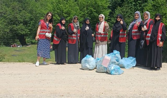 Saadetli kadınlardan kırsalda temizlik seferberliği
