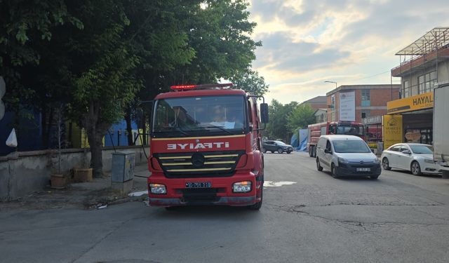 Bursa İnegöl'de Mesleki Eğitim Merkezi bahçesinde yangın paniği