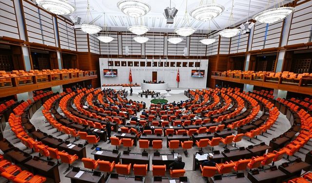 Bursa'nın 3 milletvekili YENİ Parti'ye geçti!