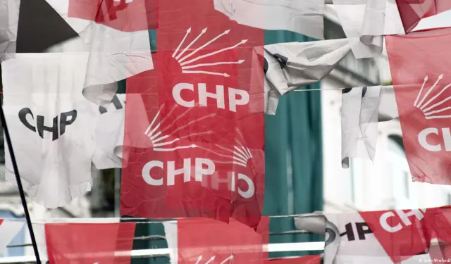 CHP'de 7 il başkanı daha görevden alındı