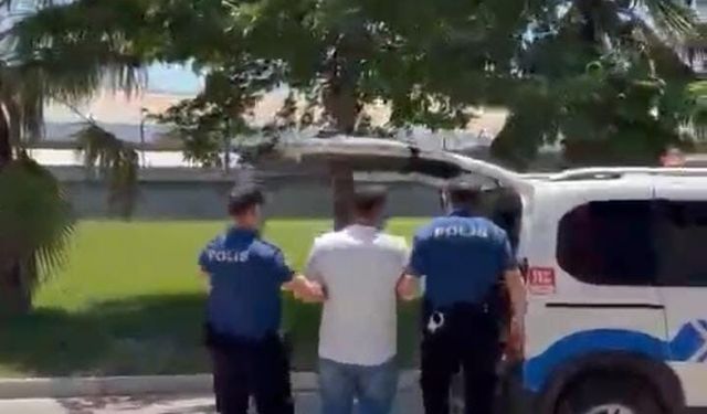 Bursa'da toplamda 22 yıl 7 ay hapis cezası bulunan 3 firari yakalandı