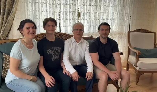 Bursa'da LGS gururu: 500 tam puan alan Göktuğ Kavzoğlu Türkiye birincisi oldu
