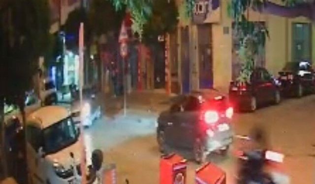 Bursa Gemlik'te park yerinden çıkan otomobile çarpan motosikletli yaralandı