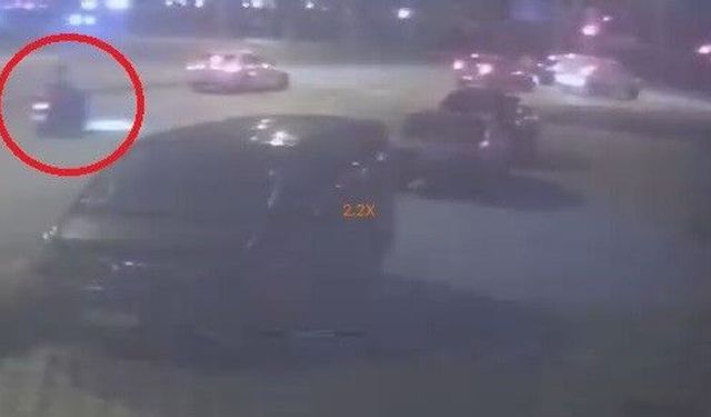Bursa Osmangazi'de ışık ihlali kaza getirdi, o anlar kamerada