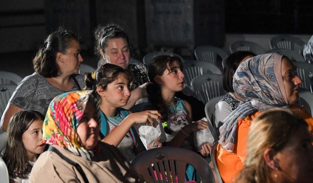 Osmangazi'de yaz akşamları açık hava sinemasıyla şenleniyor