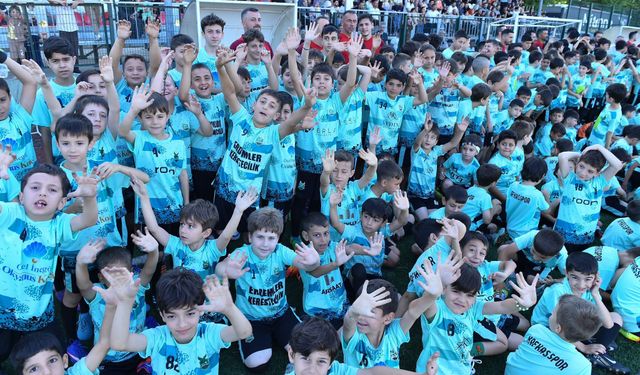 Kafkasspor'da 560 sporcuyla yaz spor okulu coşkuyla açıldı