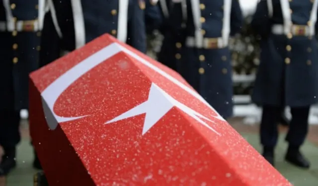 Çatışmada yaralanan Uzman Jandarma Mehmet Demirbaş şehit oldu