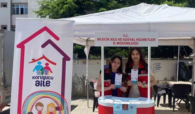 Bilecik'te koruyucu aile tanıtım standı açıldı
