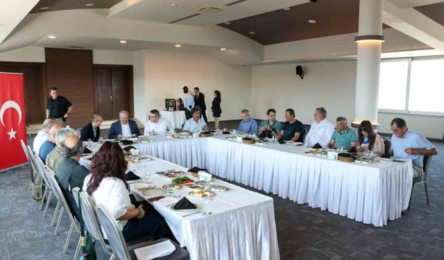 Çanakkale'de yürütülen arkeolojik bilimsel kazılar değerlendirildi