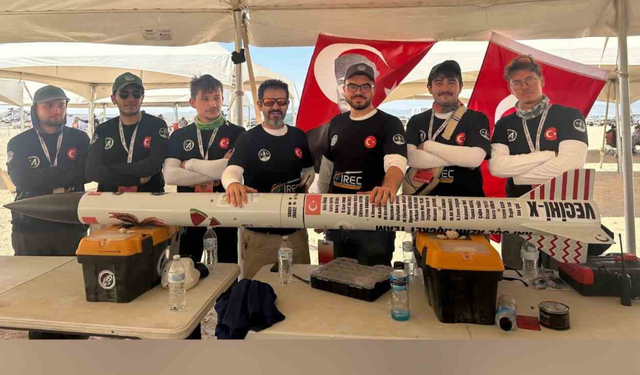 Kapsül Azak Rocket Team ABD’de dünya birincisi oldu