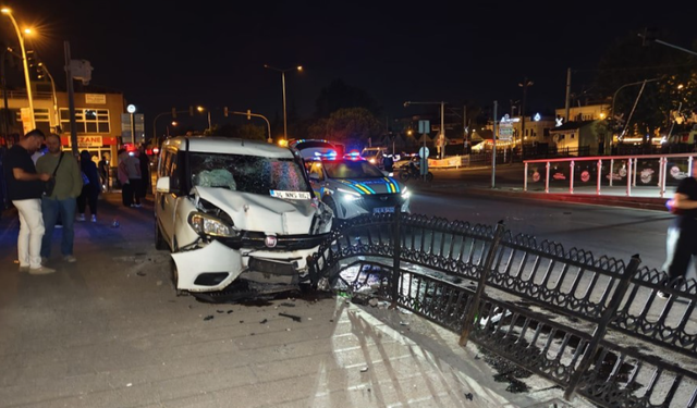 Kaza anı kamerada; 1 ölü, 3 yaralı