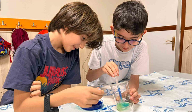 Başiskele’de miniklerin yaz tatili bilim ve teknolojiyle dolu geçiyor