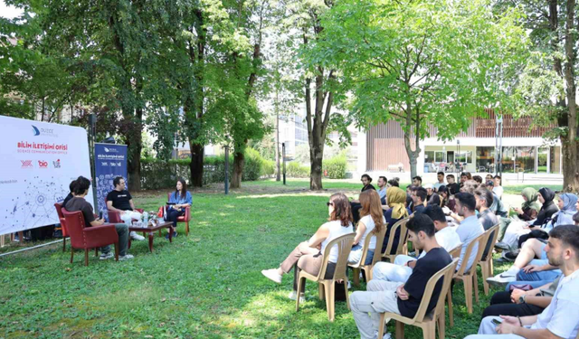Yapay zeka çağında yazılımcının değişen rolü
