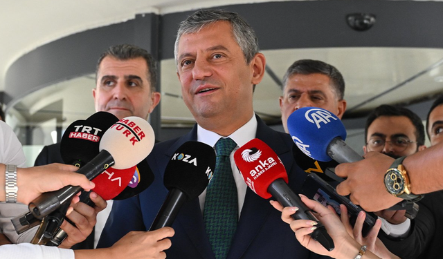 Özgür Özel'in kuracağı yeni partinin renkleri belli oldu