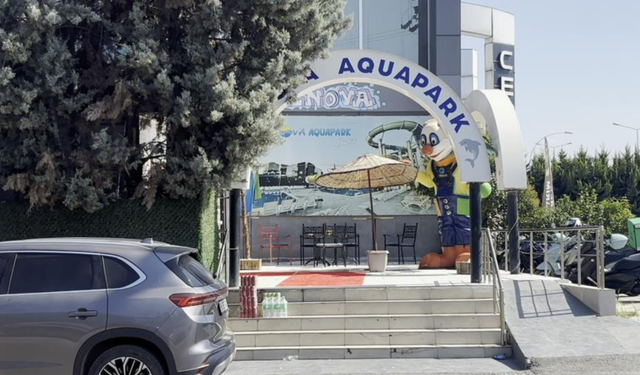 Yaşı küçük temizlikçi havuz kaydırağından düşüp ağır yaralandı