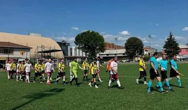 İnegöl'deki futbol turnuvasında tansiyon yükseldi! 2 takımdan karara sert tepki: Adalet istiyoruz