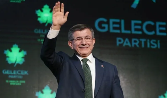 Ahmet Davutoğlu siyaseti bıraktığını açıkladı