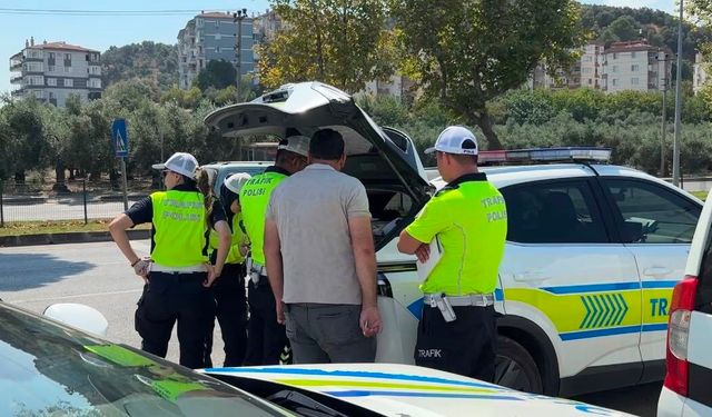 Bursa'da korsan taksi denetimi: 415 bin lirayı aşan ceza yazıldı!