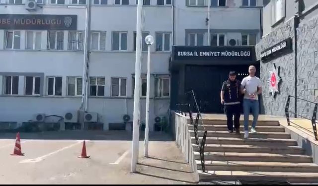 Bursa'da çatıdan çatıya kaçmaya çalışırken yakalandı