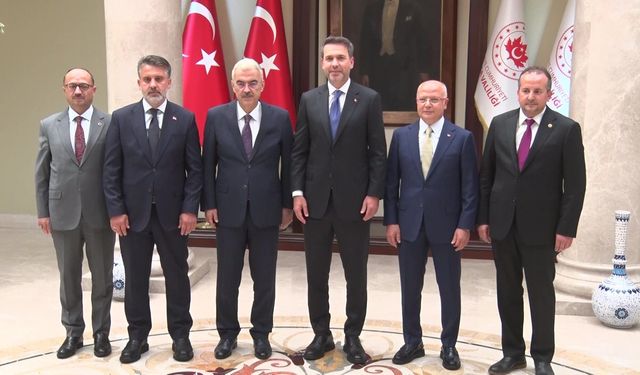 Bursa protokolü alarmda! Bakan Bayraktar'ın ilk durağında masaya yatırılan o önemli konu...