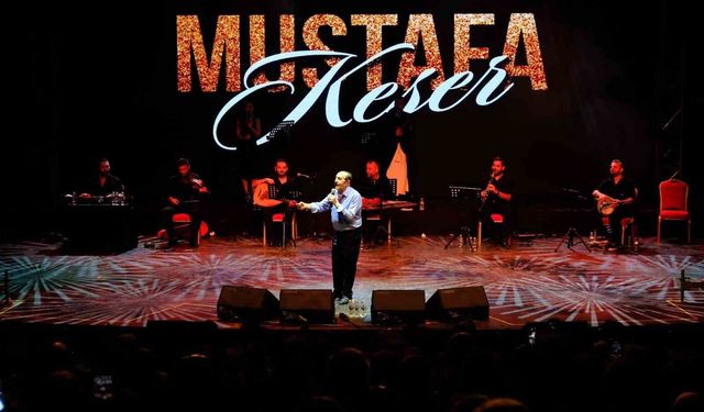 Mustafa Keser'den müzik ve kahkaha dolu gece