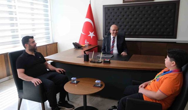 Singapur'daki matematik olimpiyatlarında dünya birincisi İstanbul'dan çıktı
