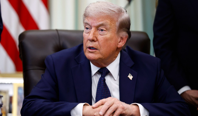 Trump: "İran’a karşı dünyanın en ezici ekonomik yaptırım operasyonunu başlatıyoruz"