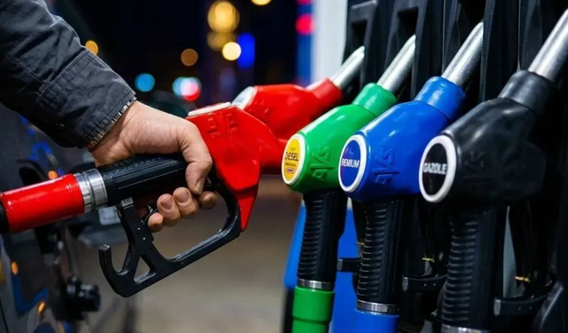 Benzine yeni zam yolda!