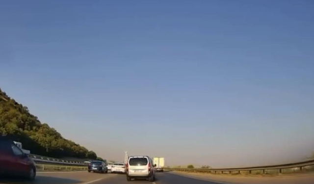 Bursa Osmangazi'de takip mesafesini korumayınca kaza kaçınılmaz oldu