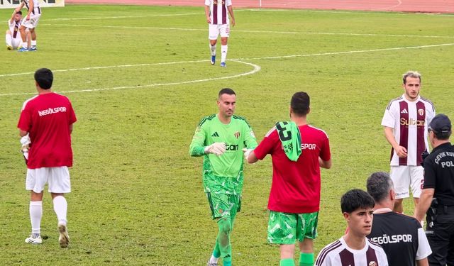 İnegölspor evinde mağlup oldu! Taraftar kaleciyi ayakta alkışladı