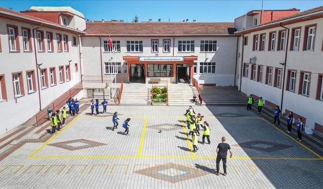 İnegöl’de o okullar yeni eğitim yılında farklı binalarda eğitime devam edecek