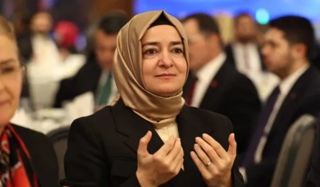 AK Parti Genel Başkan Yardımcısı Fatma Betül Sayan Kaya, görevinden istifa etti