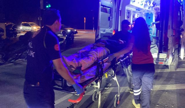 Bursa İnegöl'de otomobil ile motosiklet çarpıştı: 2 yaralı