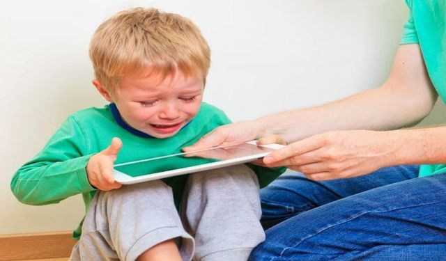 Dijital bağımlılık çocuk ve gençlerde giderek daha önemli bir risk haline geliyor
