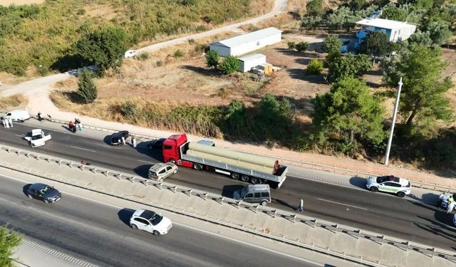 Bursa Nilüfer'de tırdan dökülen mazot ortalığı savaş alanına çevirdi